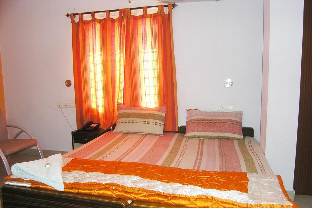 El-Shaddai Homes Bangalore Kamer foto